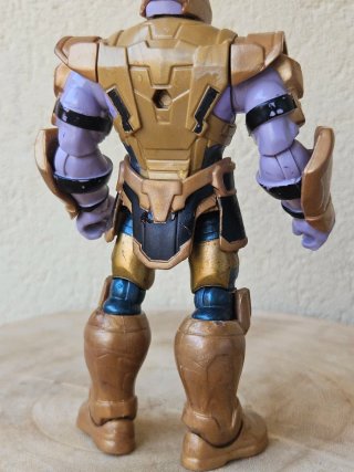 Figura Thanos Marvel Toybox Disney Store