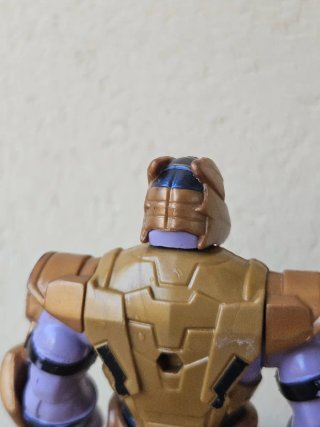 Figura Thanos Marvel Toybox Disney Store