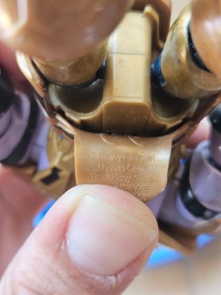Figura Thanos Marvel Toybox Disney Store
