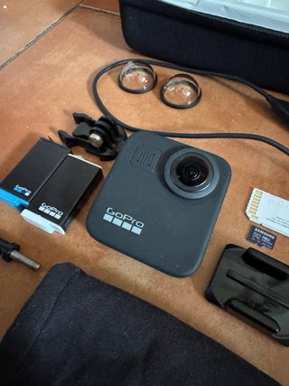 Cámara 360° GoPro MAX + 2 Baterías y SD 512 GB