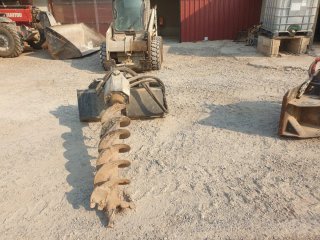Bobcat 753