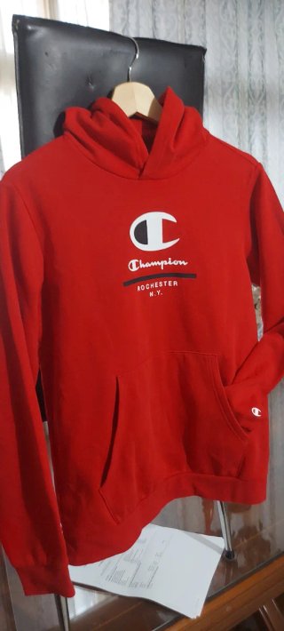 Sudadera Champion Roja con Capucha talla14/15 años