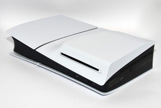 PLAYSTATION 5 SLIM CON LECTOR 1TB