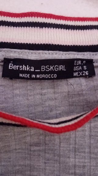 Camiseta Bershka gris talla S