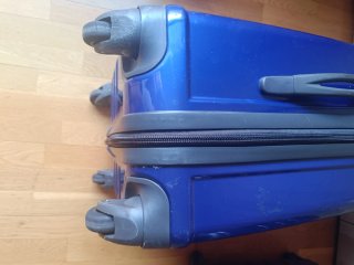 2 Maletas Delsey Azul y Morado