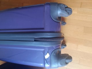 2 Maletas Delsey Azul y Morado