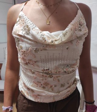 Pantalón ancho beige a combinar con blusa T/XS