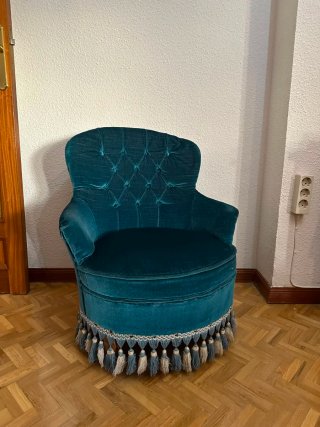 Butaca azul vintage con flecos