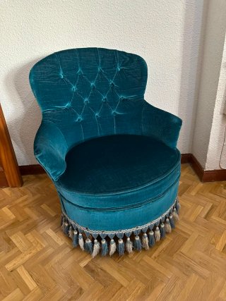 Butaca azul vintage con flecos