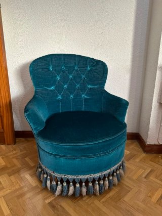 Butaca azul vintage con flecos