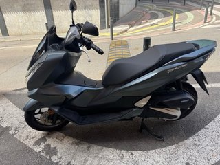 Honda PCX 125 Gris