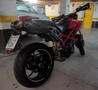 Ducati Hypermotard 796 A2 Roja