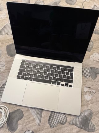 Lotto 2 MacBook Pro 16 2019 i7 + Ricambi