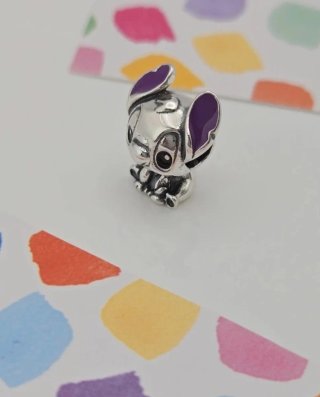 Charm Stitch de Disney