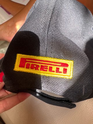 Gorra Pirelli Fórmula 1 Negra
