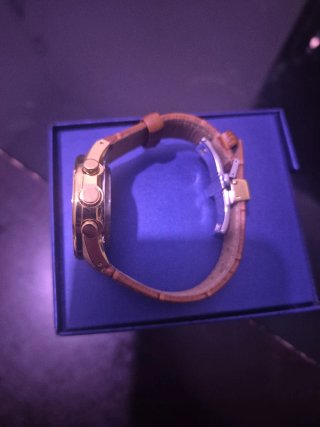 Reloj Lotus Connected Híbrido Dorado