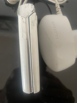 Samsung X540 Telemóvel com Acessórios