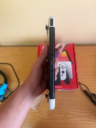 Nintendo Switch OLED + Accesorios + Juegos