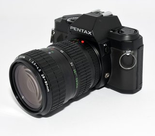 CAMARA ANALOGICA REFLEX PENTAX P30N + 28-80MM