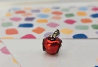 Charm pandora Manzana de Blancanieves de Disney