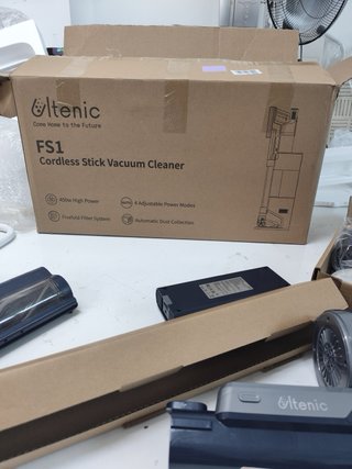 Aspirador Ultenic FS1 sin cable con base