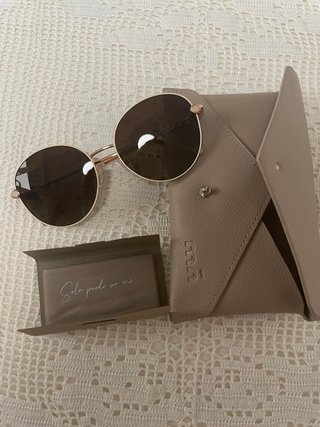 Gafas de sol mo marrones y doradas