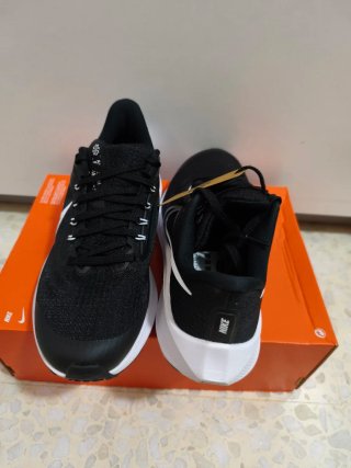 Nike Pegasus. Nuevas con etiquetas. Talla 38