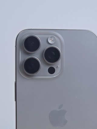 iPhone 15 Pro 100%
