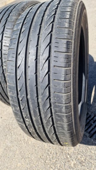 Neumáticos 215/50/18