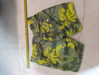 Bañador estampado floral verde y amarillo
