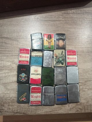 Lote de 18 mecheros tipo Zippo