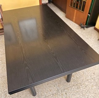 Mesa de comedor madera maciza y robusta