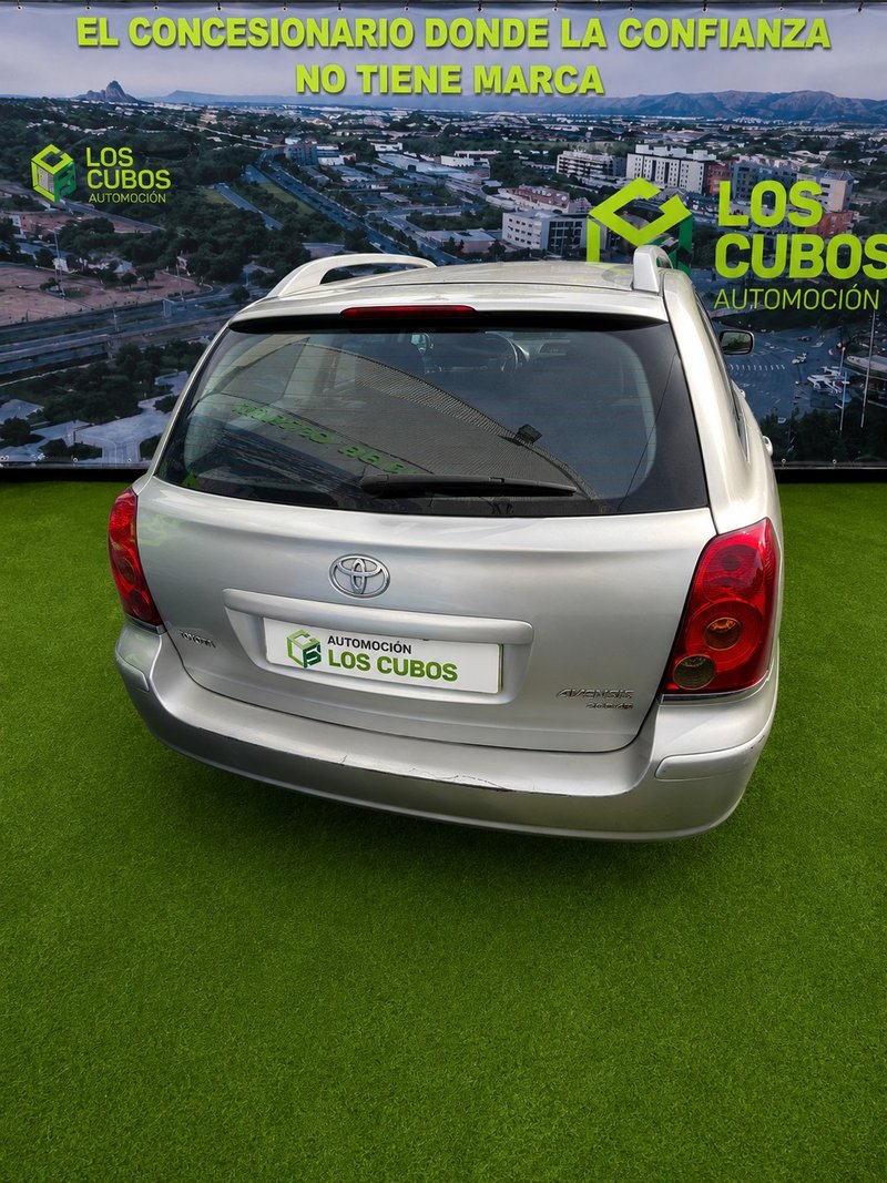 Toyota Avensis Wagon 2.0 D4-D Sol (2003) 2006, foto 4