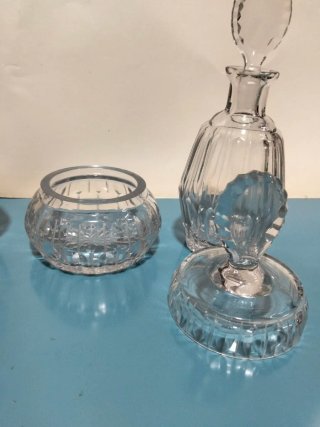 Antiguo juego tocador cristal tallado