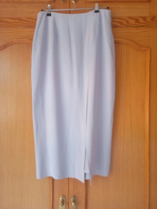 Traje de chaqueta,  top y falda de color lila