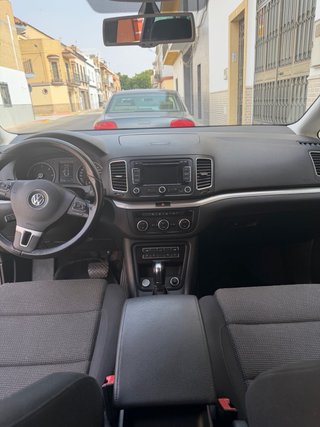 Volkswagen saharan 2013