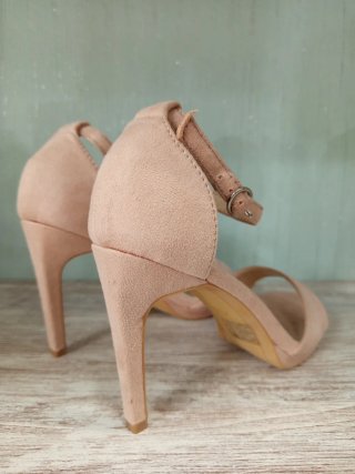 Tacones rosa talla 37