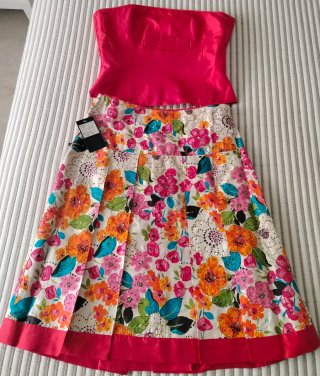 Vestido fiesta floral strapless