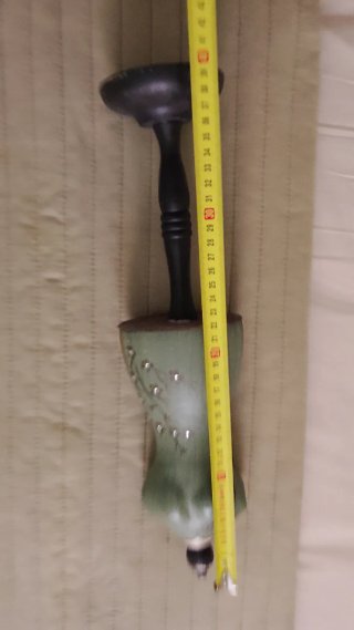 Maniquí de madera para collares