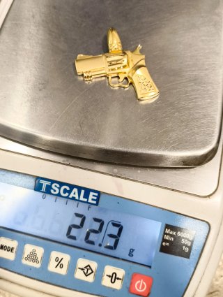 Colgante Pistola Oro 18kt Asa Bala