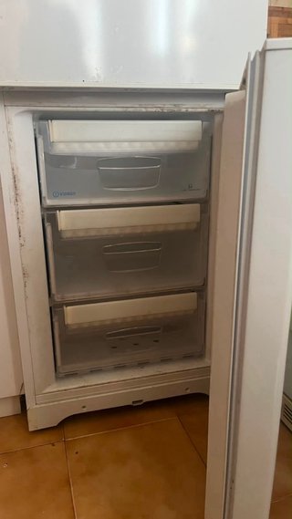 Nevera combi blanca
