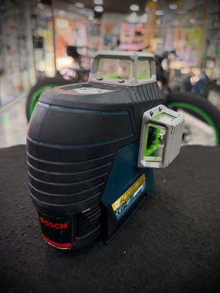 Nivel Láser 3 líneas 360 grados Bosch GLL 3-80 CG