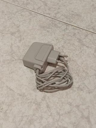 Nintendo DSi Negra con cargador