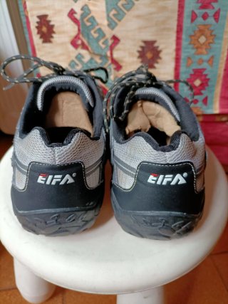 Zapatillas FIFA Talla 44
