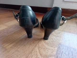 Zapatos de tacón negros para baile y ocasiones