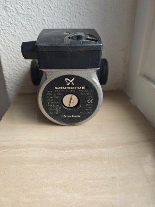 Bomba recirculadora GRUNDFOS UPSO 25-65 130