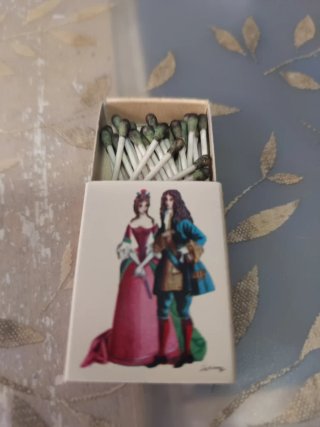 8 Scatole di fiammiferi vintage con figure "fosfori oro"