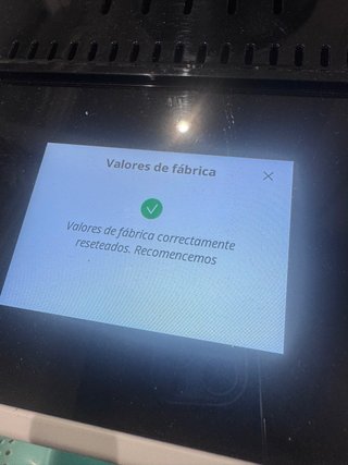 Cafetera Delonghi Rivelia Automática