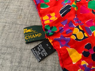 Piccolo foulard in seta Longchamp con stampa