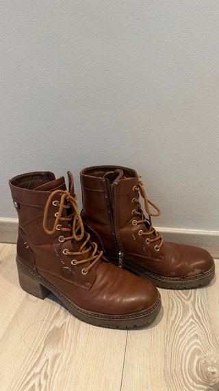 Botas café talla 40